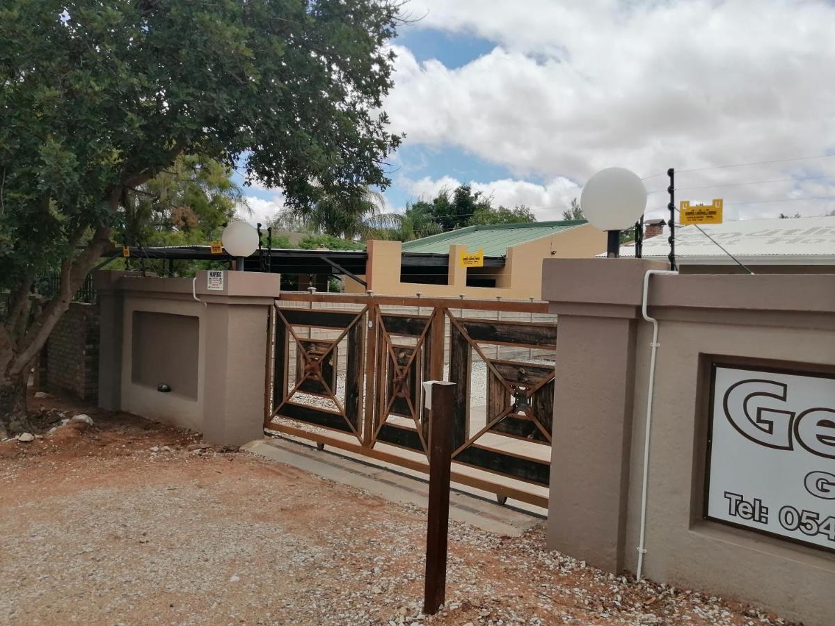 אפינגטון Gemutlich Guesthouse מראה חיצוני תמונה