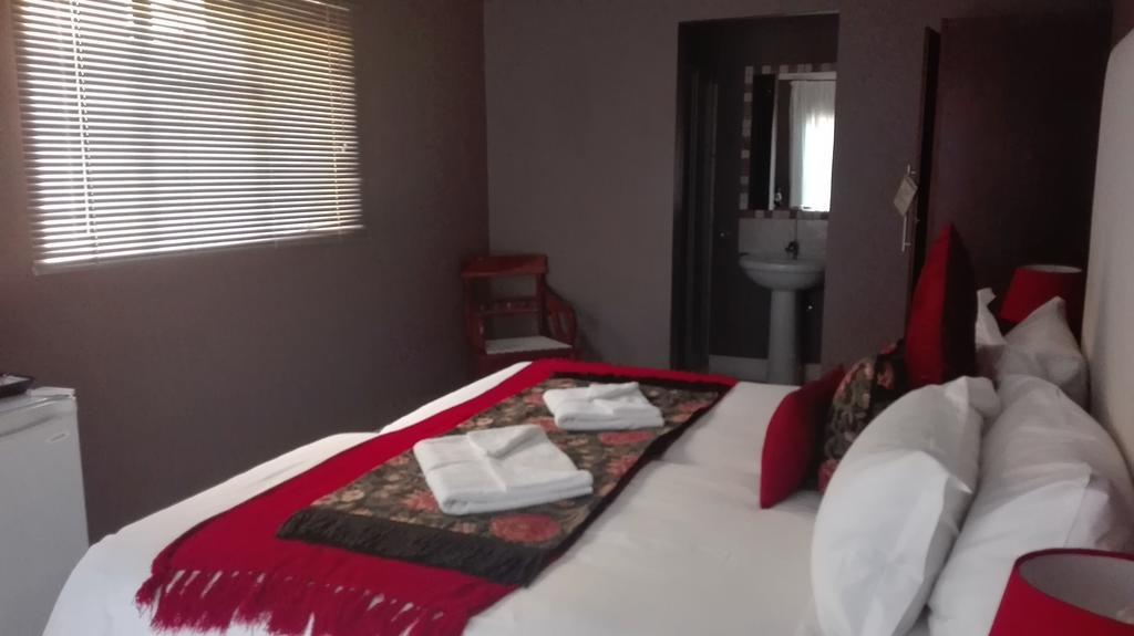 אפינגטון Gemutlich Guesthouse מראה חיצוני תמונה